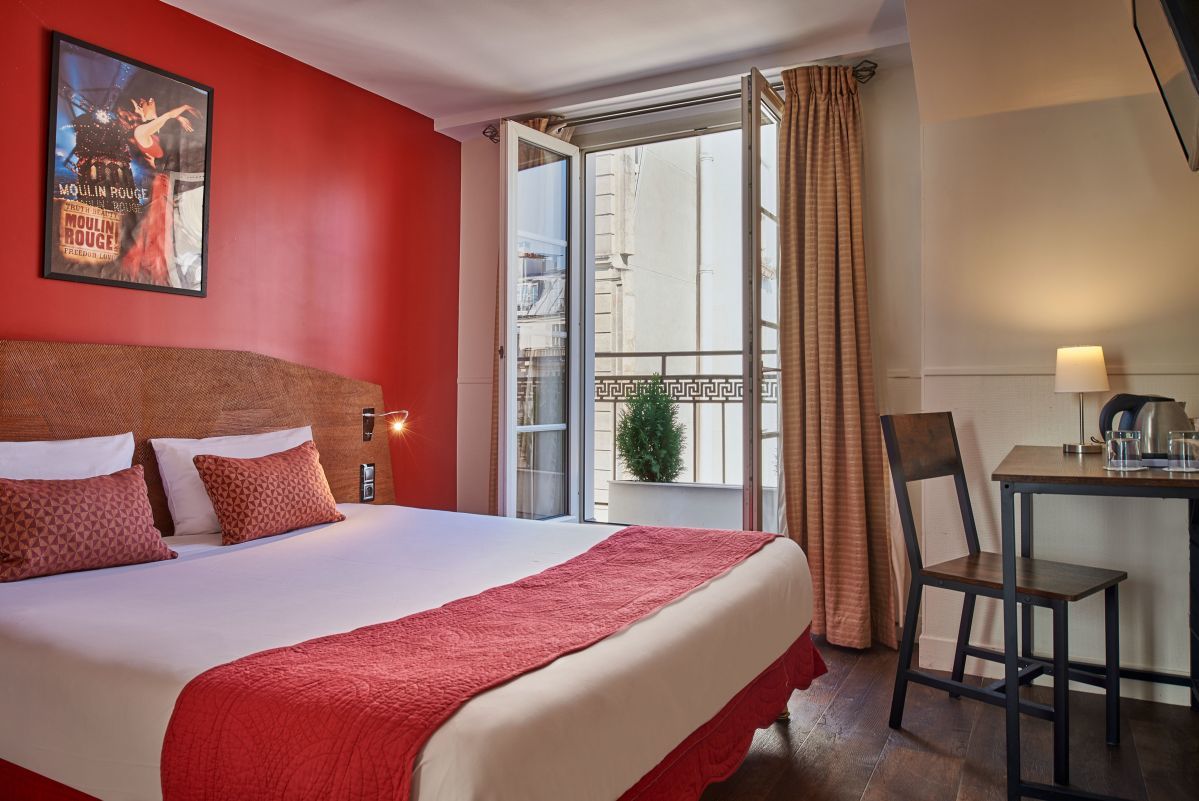 Hôtel Moulin Plaza - Double Room with Moulin Rouge View